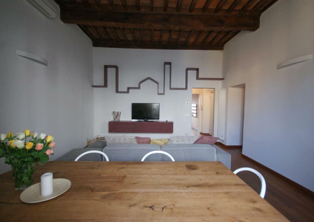 Tabacchi Luxury In Historical Center Near Toll Parking
