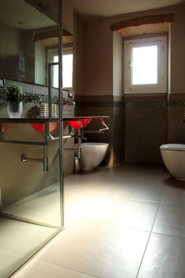 Tabacchi Luxury In Historical Center Near Toll Parking